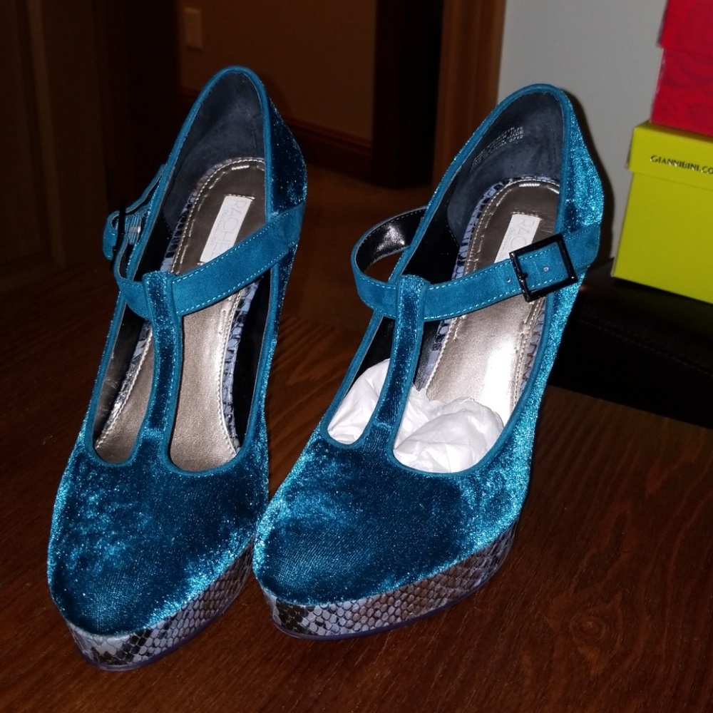 Shoes